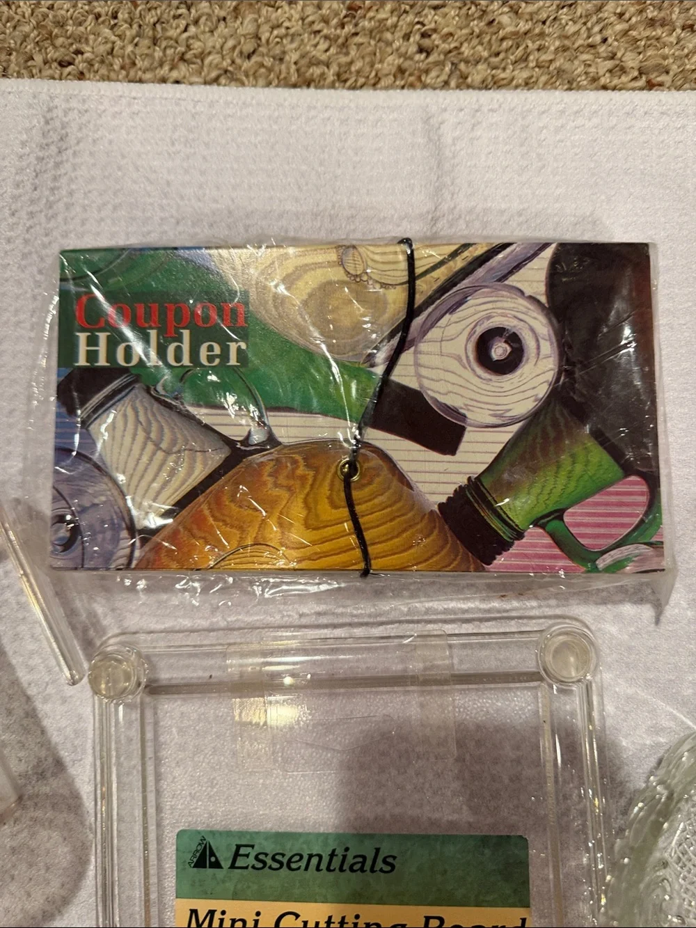 Kitchen Essentials Glass Mini Cutting Board Bird Lemon Squeezer Measuring Cup